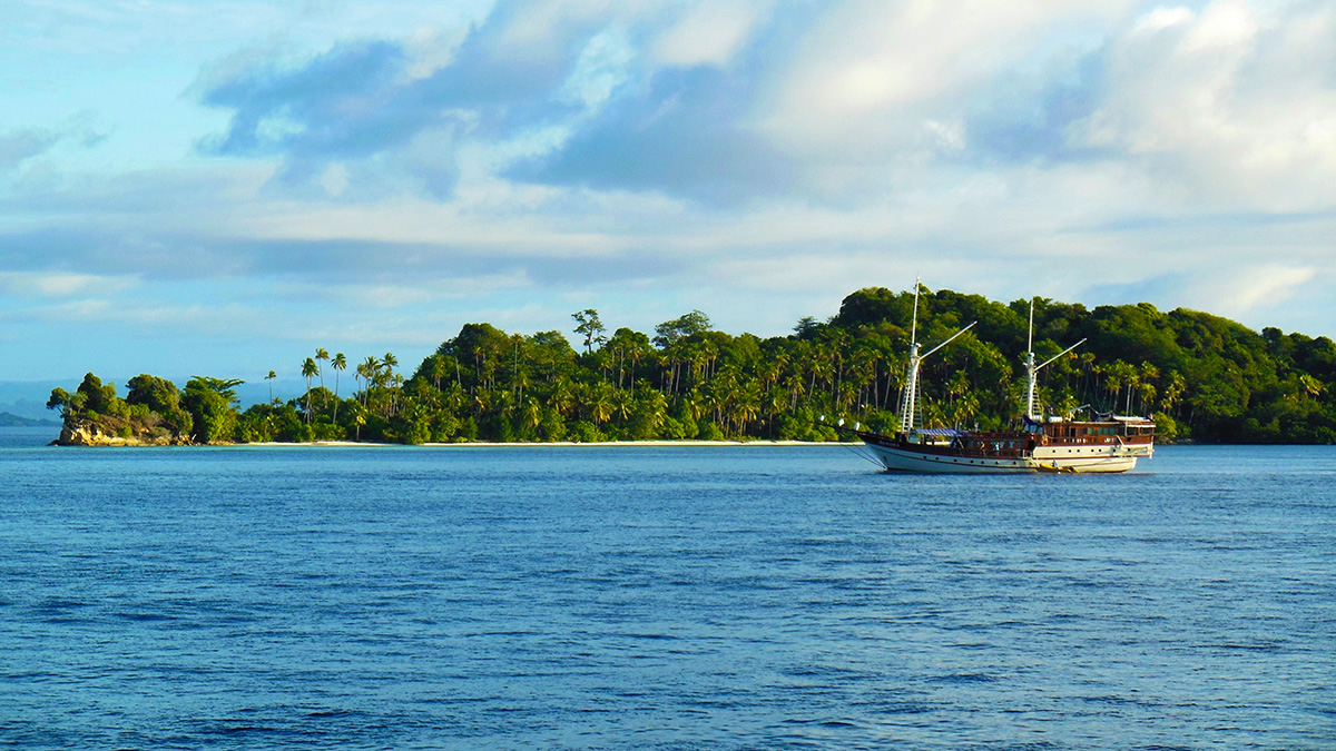 Liveaboard in Yeben Island, Raja Ampat, West Papua