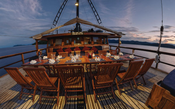 Cruises for divers on Damai liveaboard