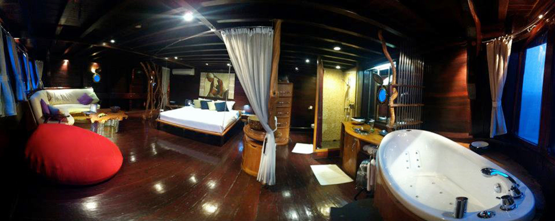 Cruises for divers on Dewi Nusantara liveaboard