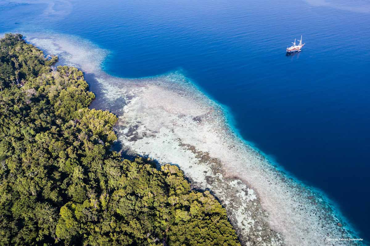 Aurora liveaboard in Banda Sea, diving destination in Indonesia