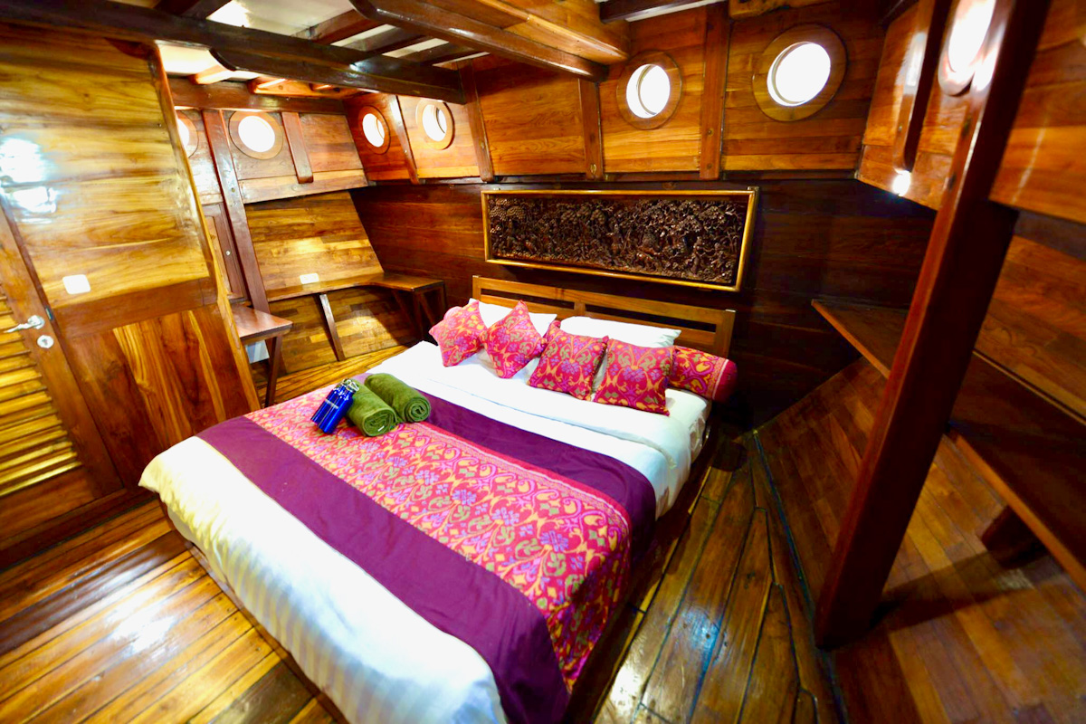 Ilike Liveaboard's foredeck Suite