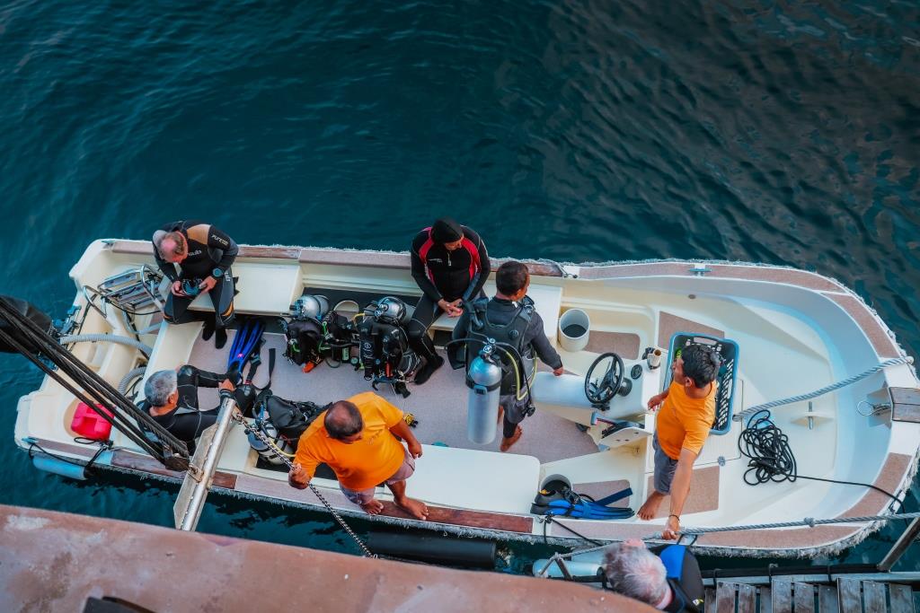 Ilike Liveaboard's dive boat