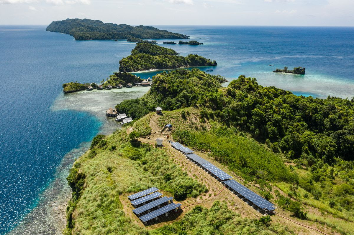 Solar energy at Misool Eco Resort