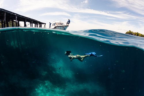 Nataraja Yacht swimming in unspoiled waters