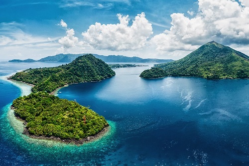 Nataraja Yacht in Banda Sea