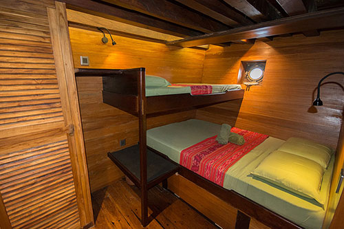 Ondina's double cabin