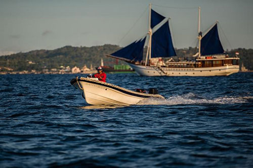 Yacht Samambaia in Alor