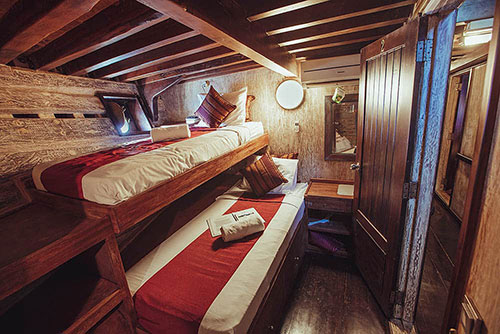 Seven Seas lower deck twin cabin